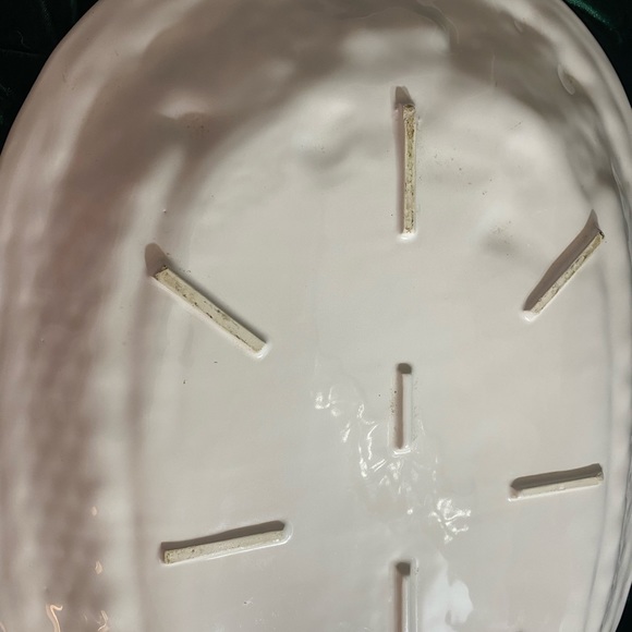 Large 20”x 14” White Stoneware Fruit Basket Serving Plater - Picture 13 of 16